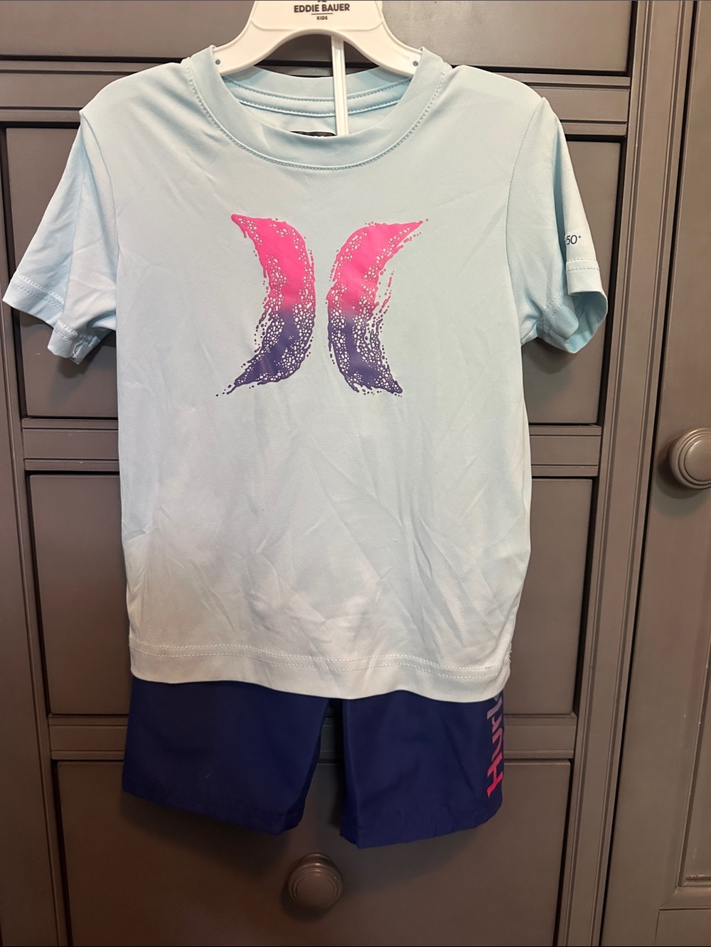 Hurley boys set  t shirt and shorts.  size 4T